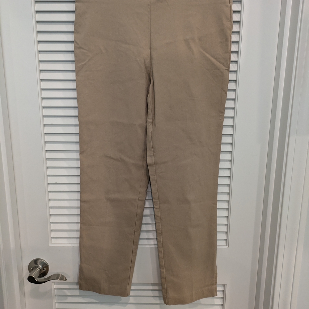 Counterparts Women's Beige Skinny Pants Size Medium